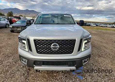 2018 Nissan Titan Xd Sl z USA, uszkodzony, nr VIN 1N6BA1F40JN533165
